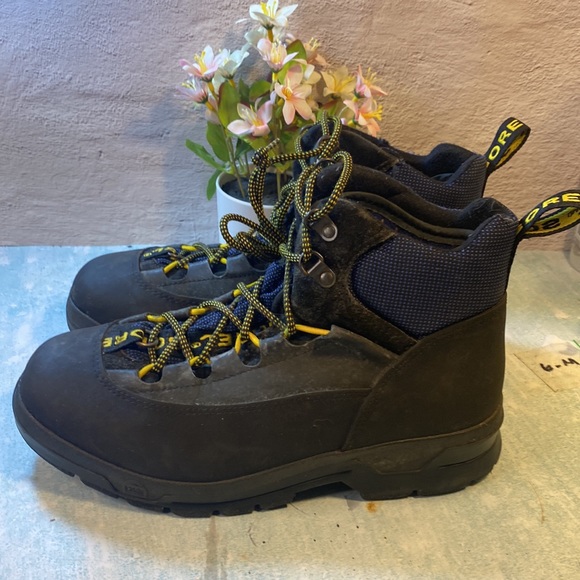 Sorel boots SZ 9 - Picture 2 of 6